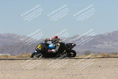 media/Apr-20-2025-CVMA (Sun) [[39090e8767]]/Race 11-500-350 Supersport (Holeshot)/